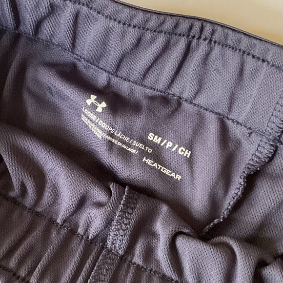 UNDER ARMOUR Women's "Play Up" Shorts 3.0 NWT Size S/P - Picture 3 of 8